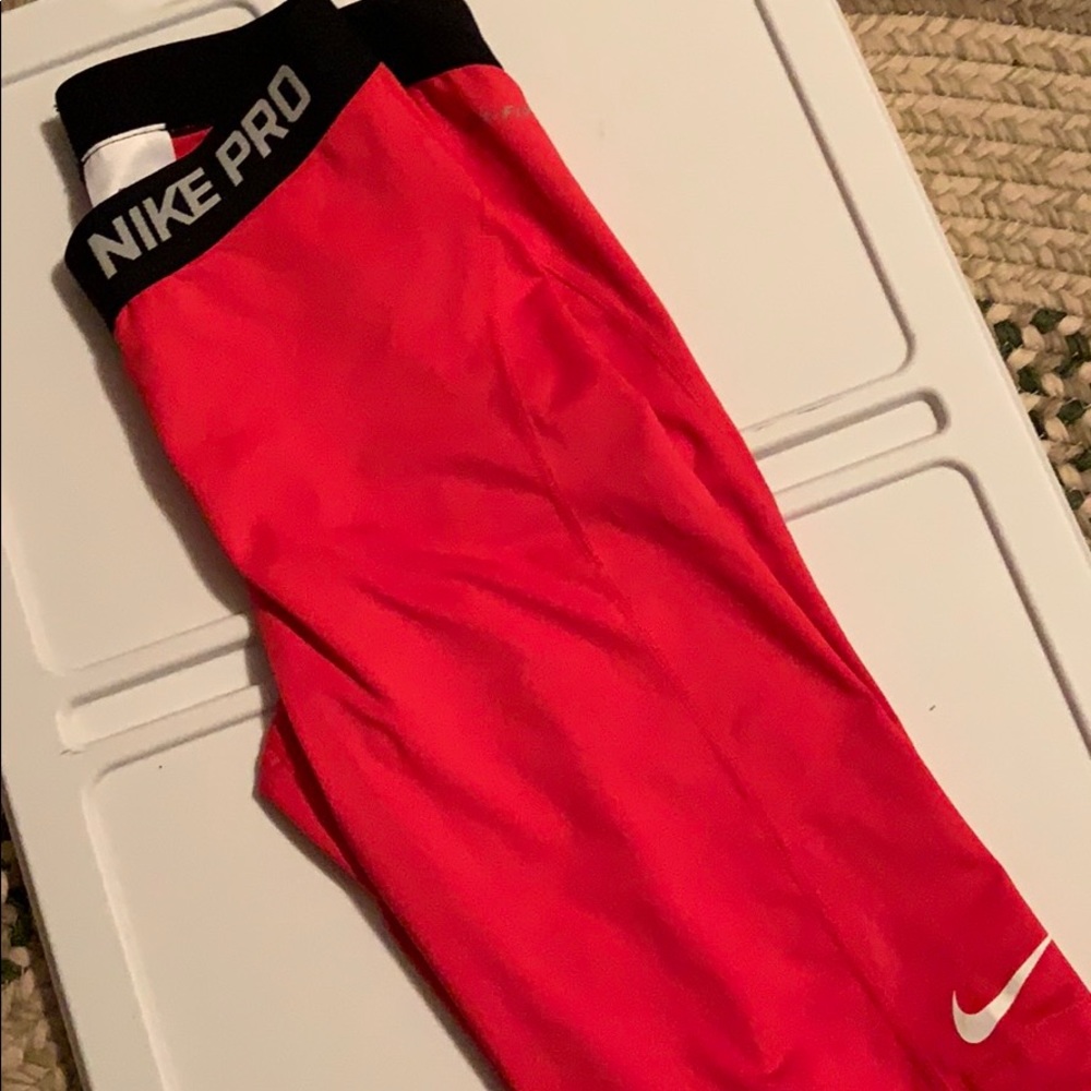 Nike Athletic bottoms, NWOT size large